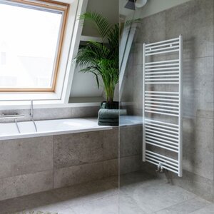 Sanitair en tegels HHW t.h.o.d.n. Sanisale.com image 1