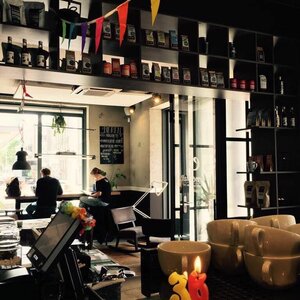 Anne&Max Amsterdam Oud-West image 1