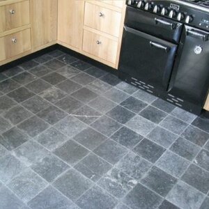 Klaver Tegels en Sanitair image 1