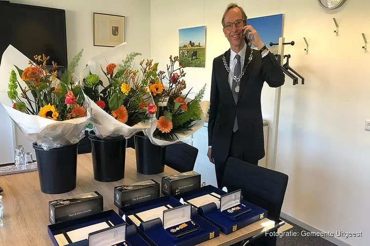 Drie koninklijke onderscheidingen in Uitgeest