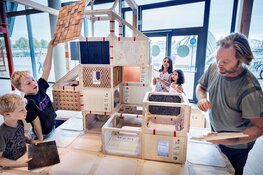 Nieuwe familietentoonstelling in NEMO Science Museum: Wat een gebouw!