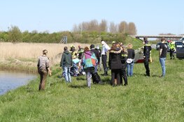 Ernstig incident: auto op de kop te water bij Heemskerk