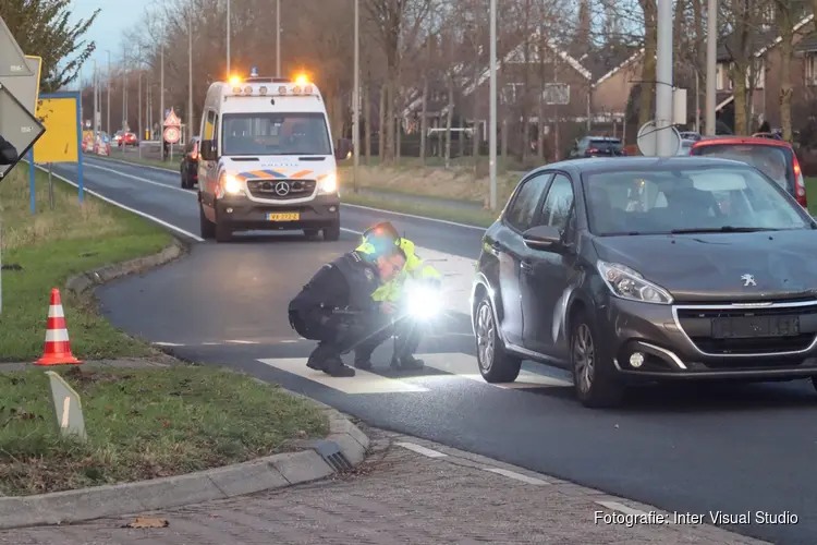 Persoon op zebrapad aangereden door automobilist