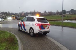 Ongeluk bij rotonde Geesterweg in Uitgeest