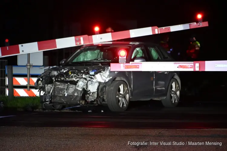 Aanrijding tussen auto en trein in Heemskerk