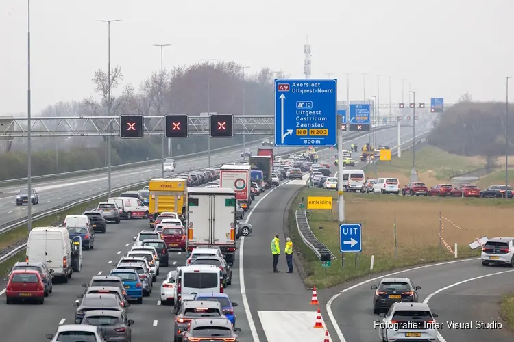 Vrouw overleden na ernstig ongeval op de A9, één verdachte aangehouden
