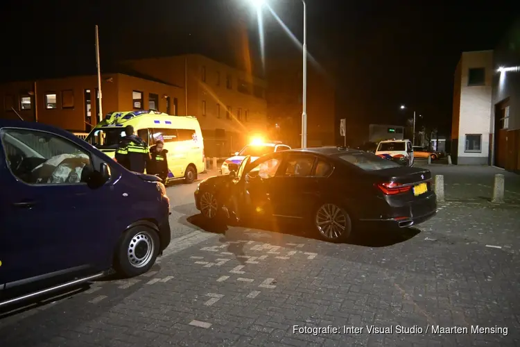 Aanrijding tussen bestelauto en auto in Uitgeest