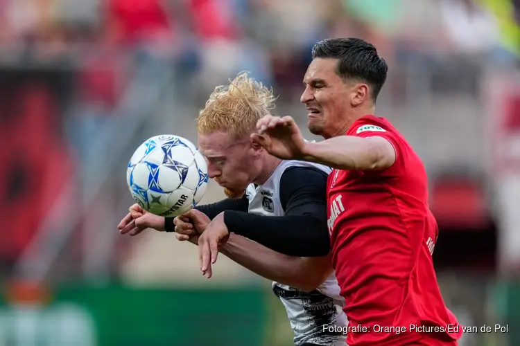 AZ klopt FC Twente en neemt vijfde plaats over