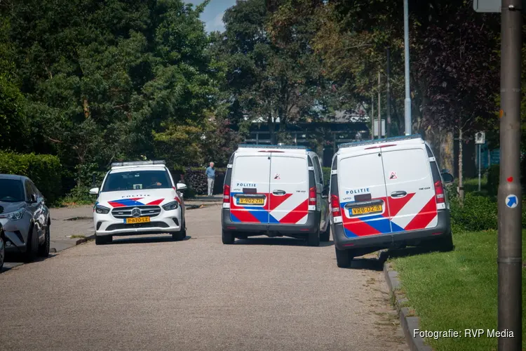 Politie zoekt man met mogelijk vuurwapen bij hondenshow