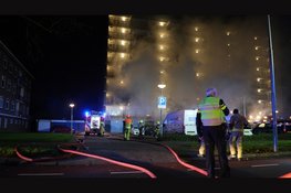 Zeer grote brand in flatgebouw Heemskerk, tientallen woningen ontruimd
