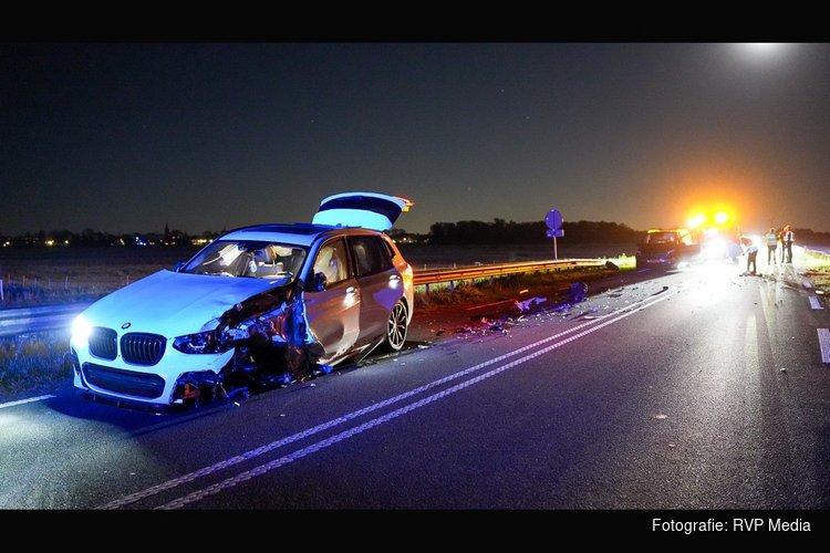 Twee gewonden na frontale botsing op N203