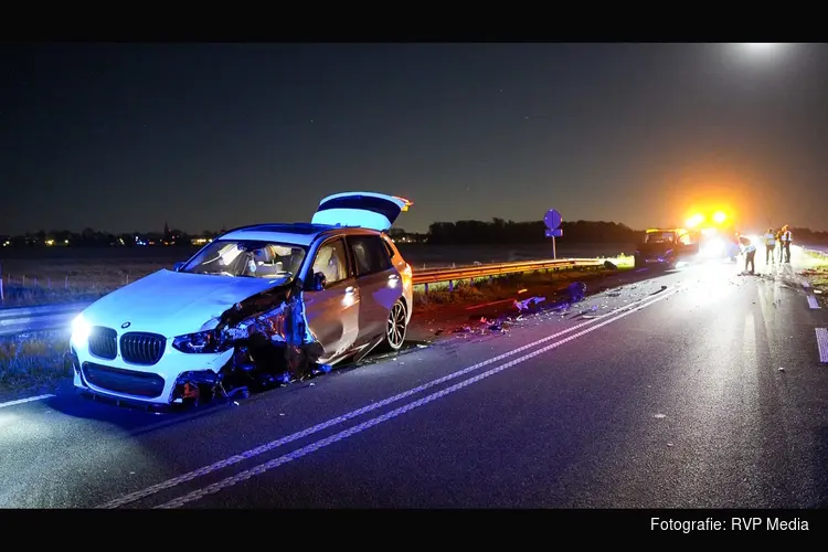 Twee gewonden na frontale botsing op N203