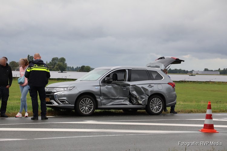 Gewonde na flink ongeval op kruising in Uitgeest