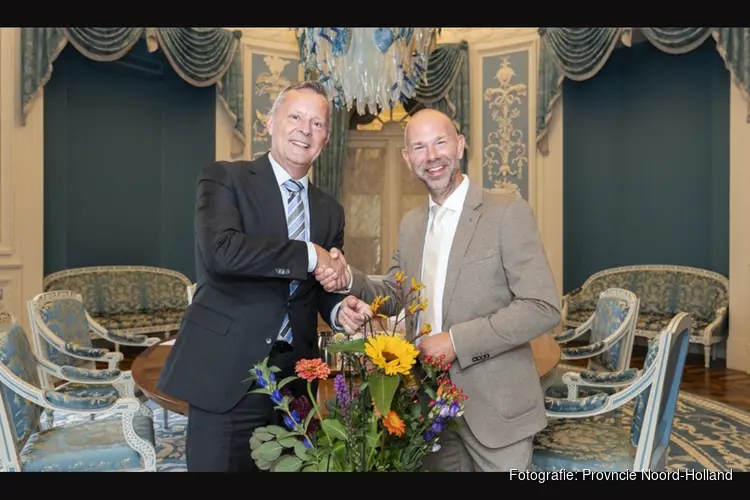 Sebastiaan Nieuwland beëdigd als burgemeester Uitgeest